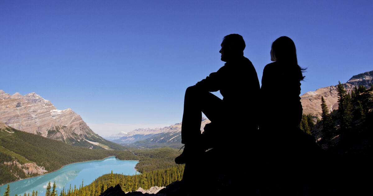 Icefields Parkway Things to See Do Best Hikes Photos Wildlife